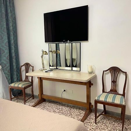 Centralissimo Bilocale,Parcheggio,Ac,Vicino A Stazione,Aeroporto Піза Екстер'єр фото